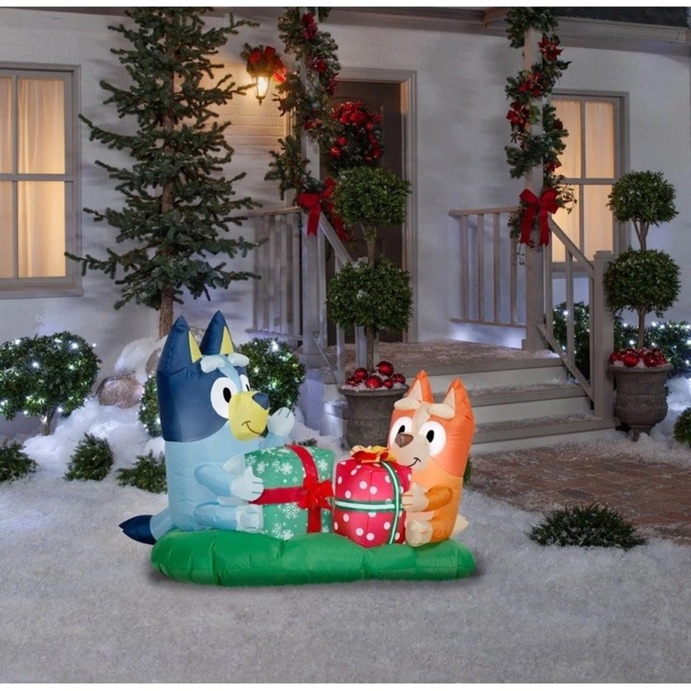 Bluey & Bingo Christmas Presents 4' Inflatable - Lighted - Gemmy *NEW*